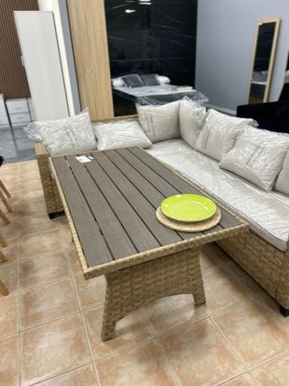 Conjunto terraza ratán sofá esquinero + mesa