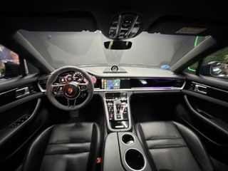 Porsche Panamera 4 E-Hybrid Executive