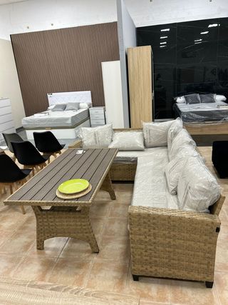 Conjunto terraza ratán sofá esquinero + mesa