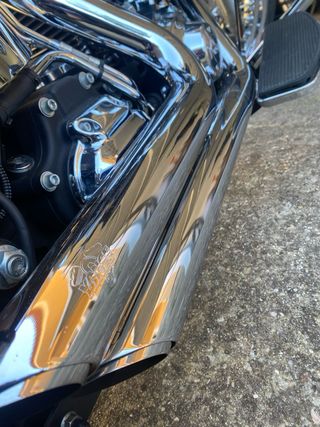 Harley Davidson Fat Boy Negra y Plata