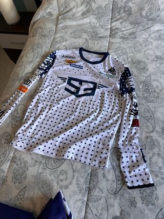 Equipación Enduro Talla 32 Camiseta L