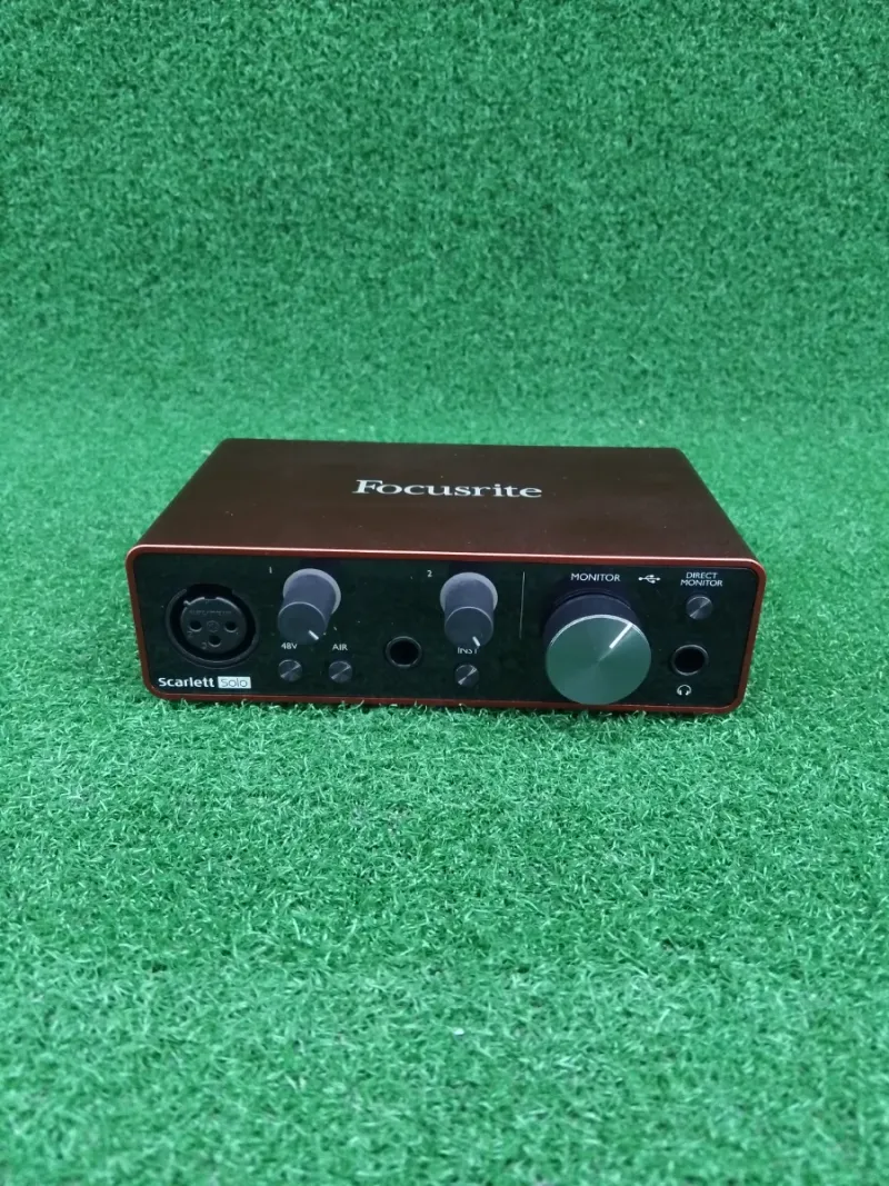 Interfaz de Audio USB Focusrite