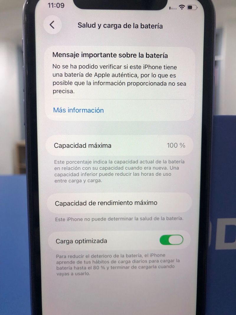 iPhone 11 128GB Morado Batería 100% afbeelding 4
