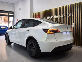 Tesla Model Y Gran Autonomía 4WD