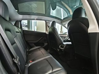 Tesla Model Y Gran Autonomía 4WD