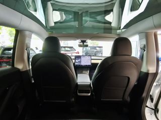 Tesla Model Y Gran Autonomía 4WD