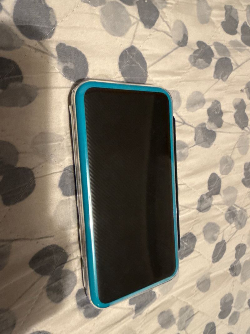 New Nintendo 2DS XL + Micro SD 32GB afbeelding 2