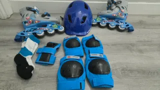 Patines ajustables 30-33 y protectores niño