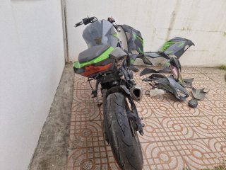 Kawasaki Ninja 400 - Acidentada