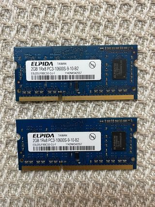 Memoria RAM DDR3 de 2GB de la marca ELPIDA.