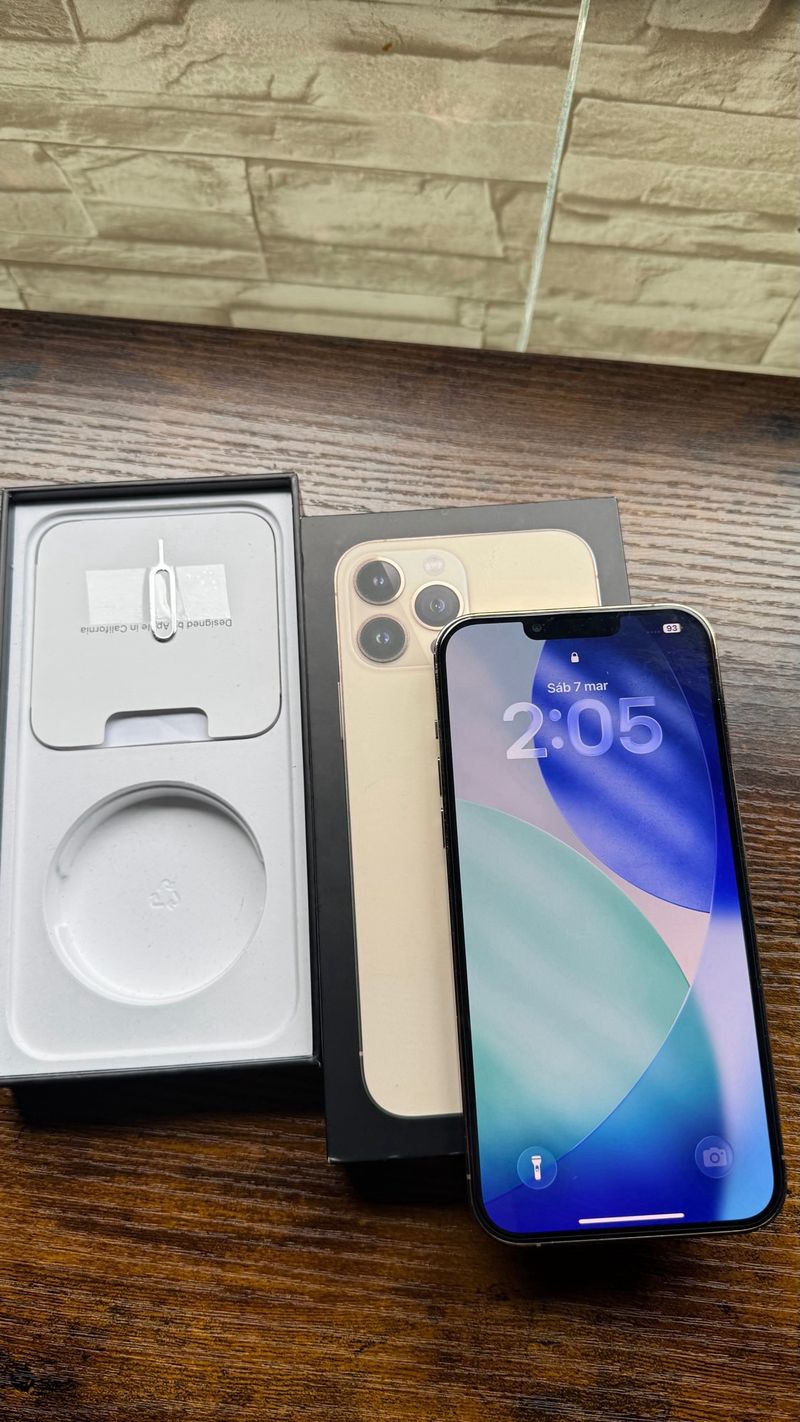 iPhone 13 Pro Max Dorado afbeelding 4