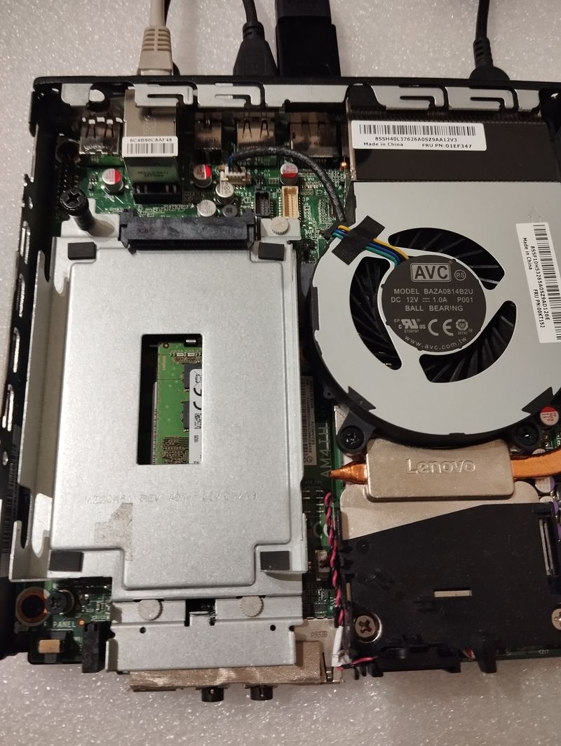 Mini PC Lenovo M715q Ryzen 5 2400GE afbeelding 4