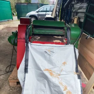 Regruesadora industrial