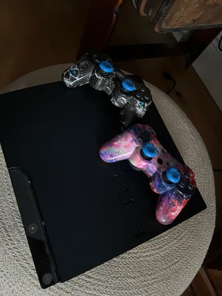 Consola PS3 + 2 Mandos Personalizados