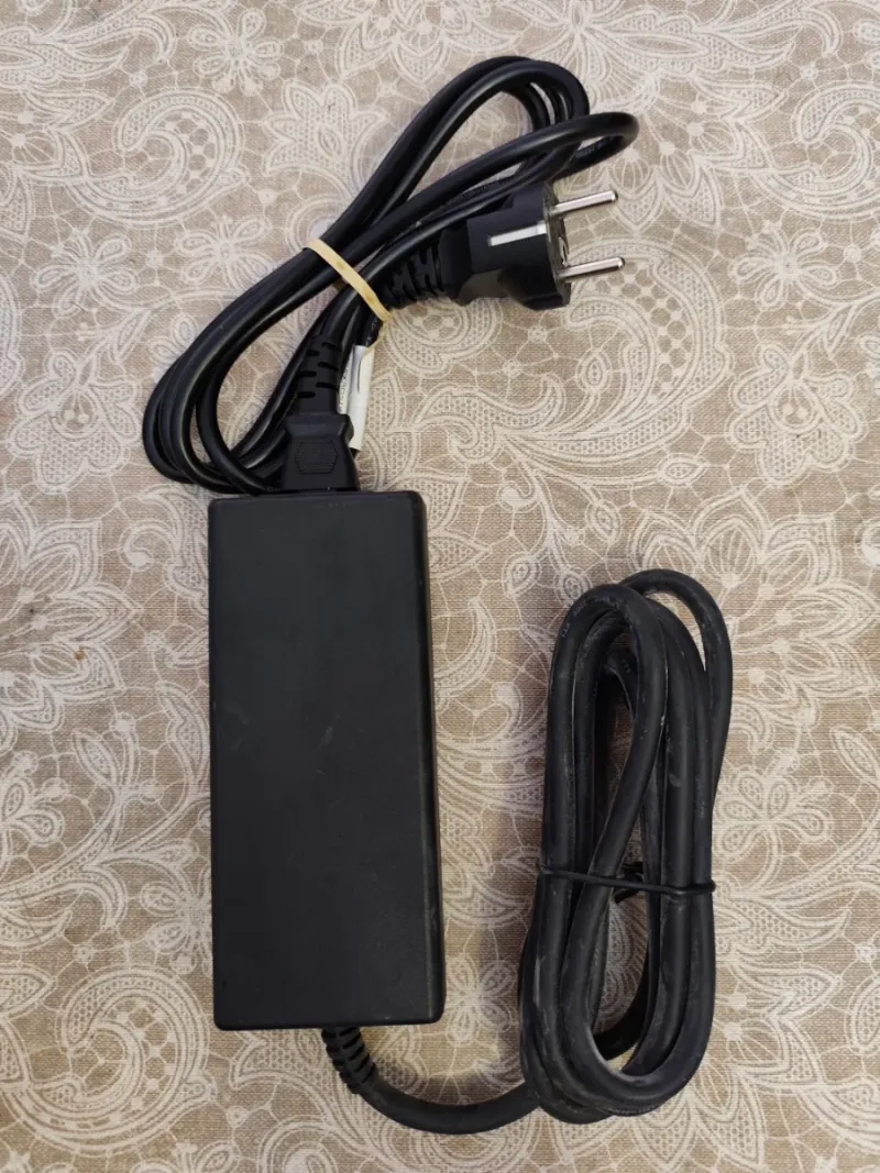 Cargador Cisco System 5v y 3a 20w afbeelding 2