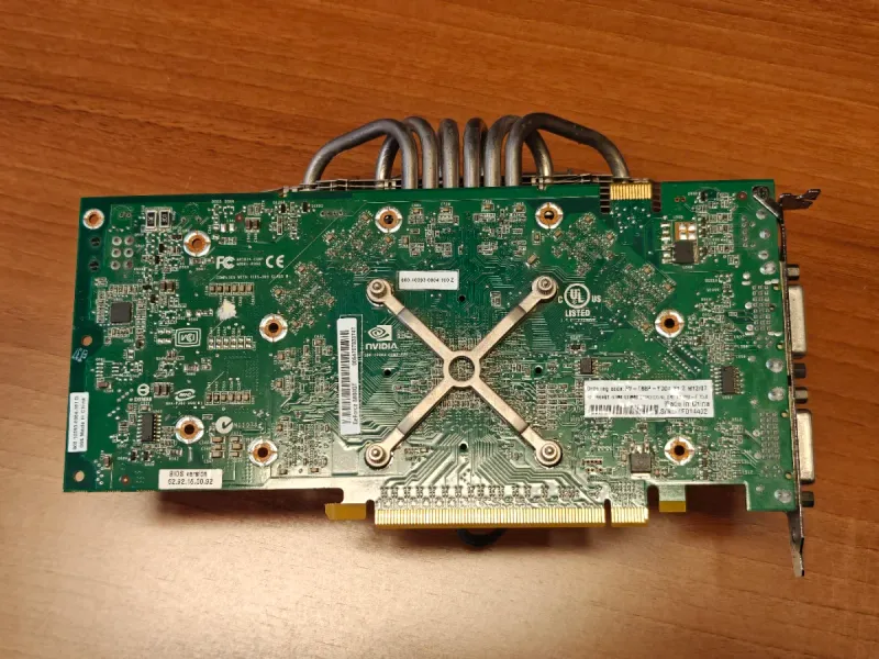 Gráfica 8800GT con disipador Thermalright HR-03 GT afbeelding 3
