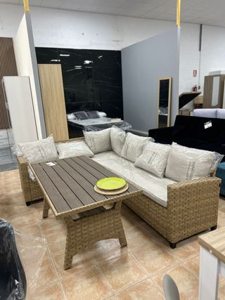 Conjunto terraza ratán sofá esquinero + mesa