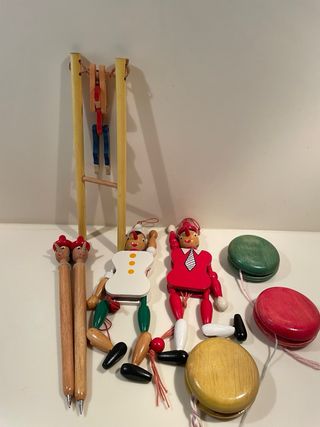 Set giochi in legno Pinocchio e yoyo vintage