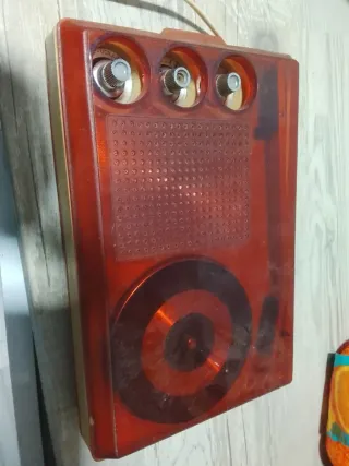 Tocadiscos Antiguo Finales 60s Beige