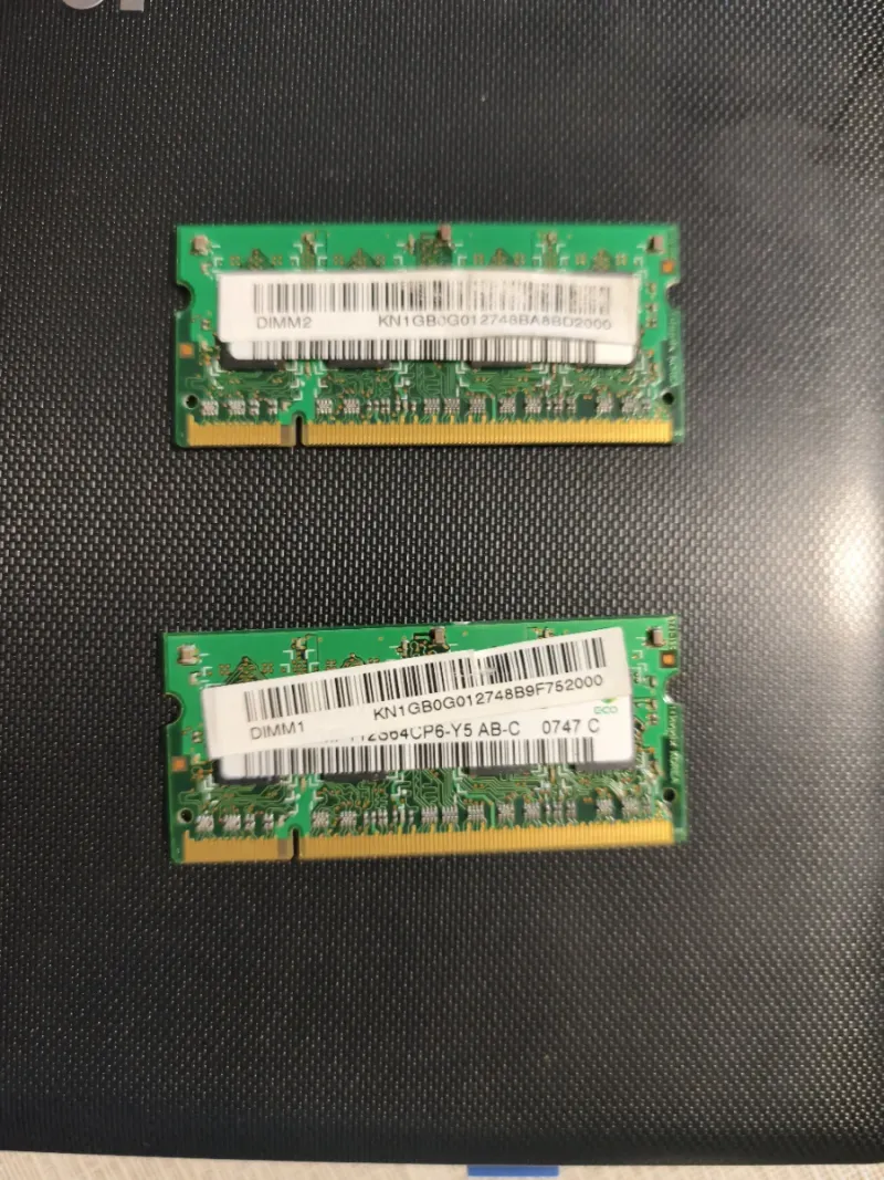2x 1GB DDR2 SODIMM RAM