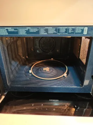 Horno Microondas Samsung 28L 900W