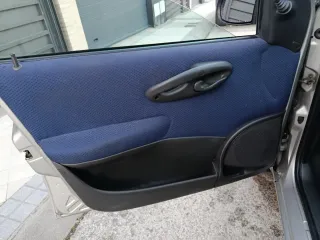 FIAT PUNTO 1.2 60000 KLM.