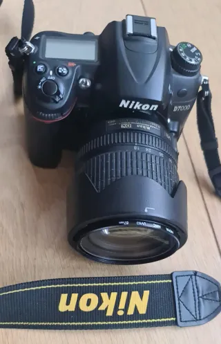 Cámara Nikon D7000 + 18-105mm + macro + mando
