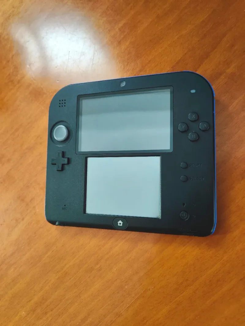 Nintendo 2DS con Mario Kart 7