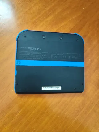 Nintendo 2DS con Mario Kart 7