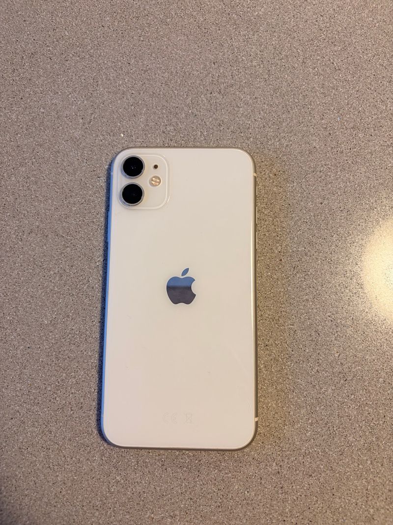 iPhone 11 Blanco 64GB