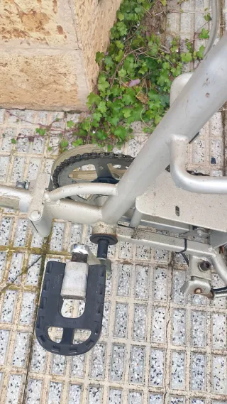 Bicicleta Eléctrica Plegable Plata trend line