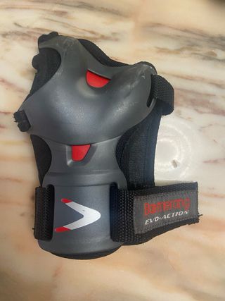 Patines Boomerang y 2 juegos de protección