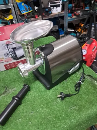 Tritacarne elettrico Herenthal 1400W