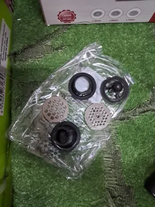 Tritacarne elettrico Herenthal 1400W