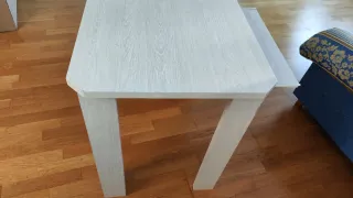 Mesa ordenador con bandeja extraíble