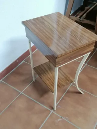 Mesita auxiliar vintage madera y metal