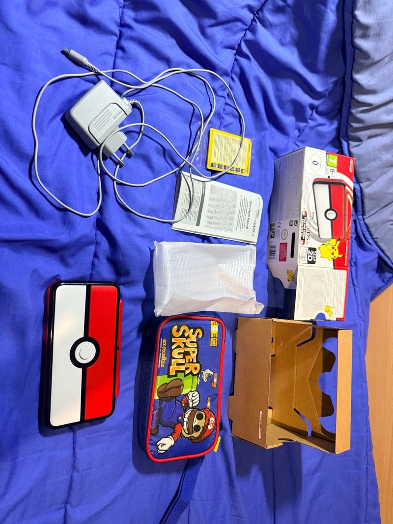 Nintendo 2DS Edición Pokeball