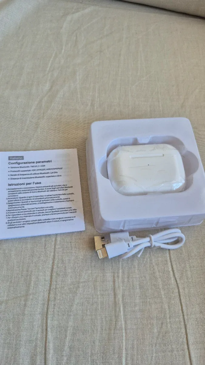 Cascos inalámbricos blancos con estuche y cable afbeelding 2