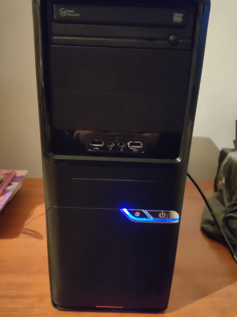 Torre PC Negra