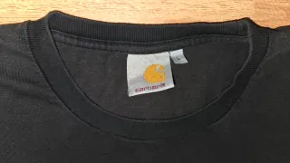 Camiseta Carhartt Negra