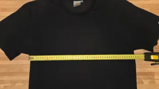 Camiseta Carhartt Negra