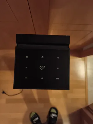 Torre de sonido blanca