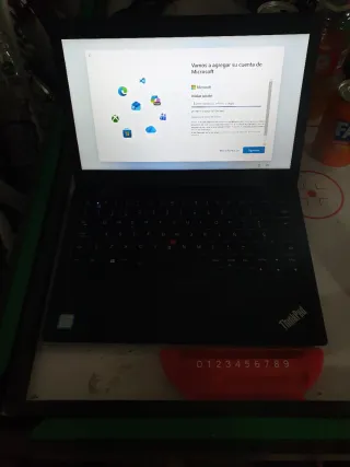 Portátil Lenovo ThinkPad Negro