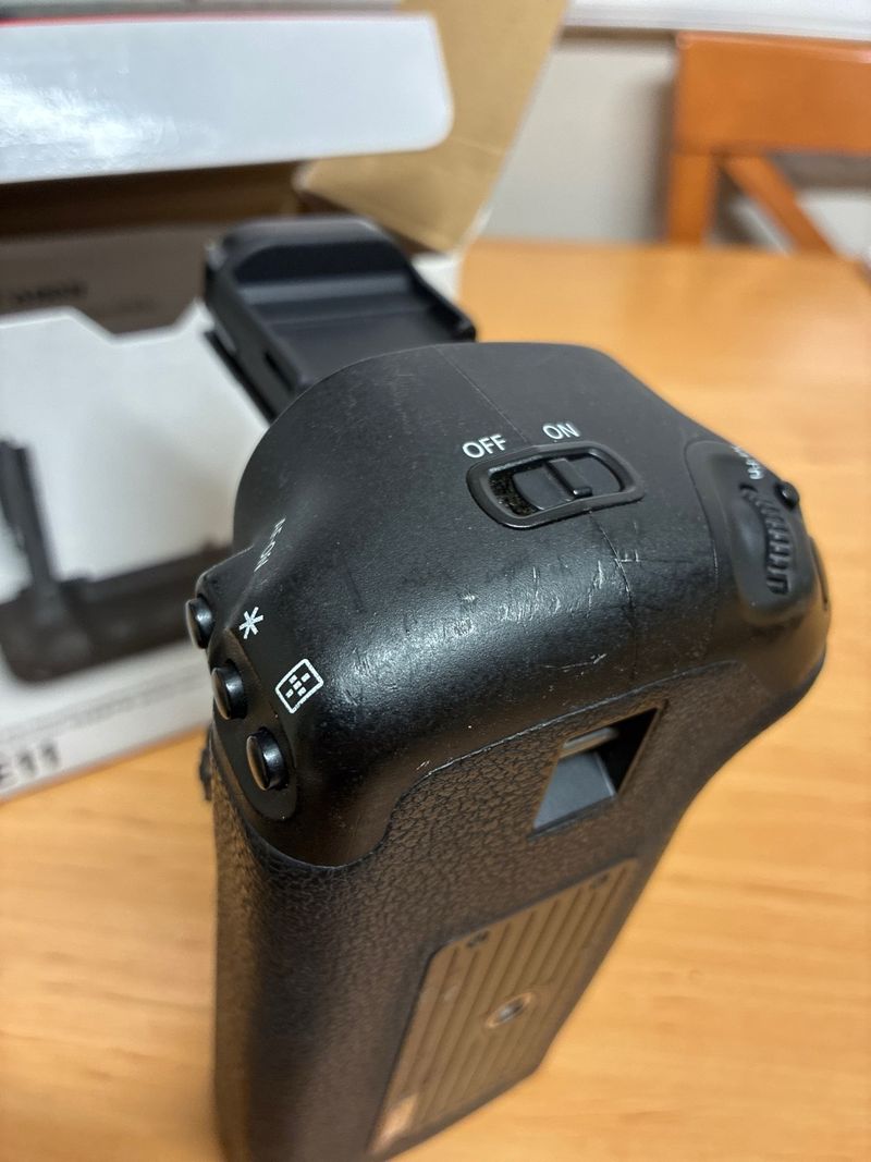 Canon BG-E11 Battery Grip afbeelding 3