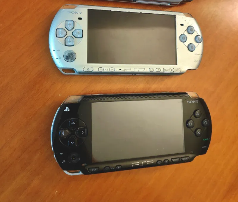 Lote de 2 PSP de Sony funcionales