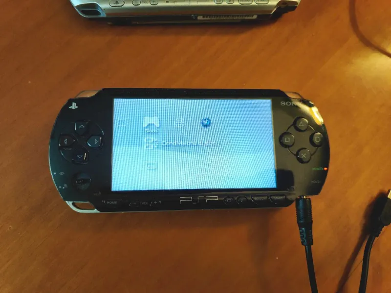 Lote de 2 PSP de Sony funcionales afbeelding 4
