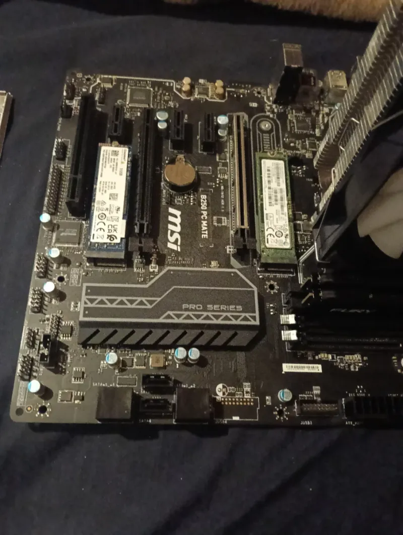Placa Base MSI B250 PC Mate ATX + inter I5 7400 afbeelding 2