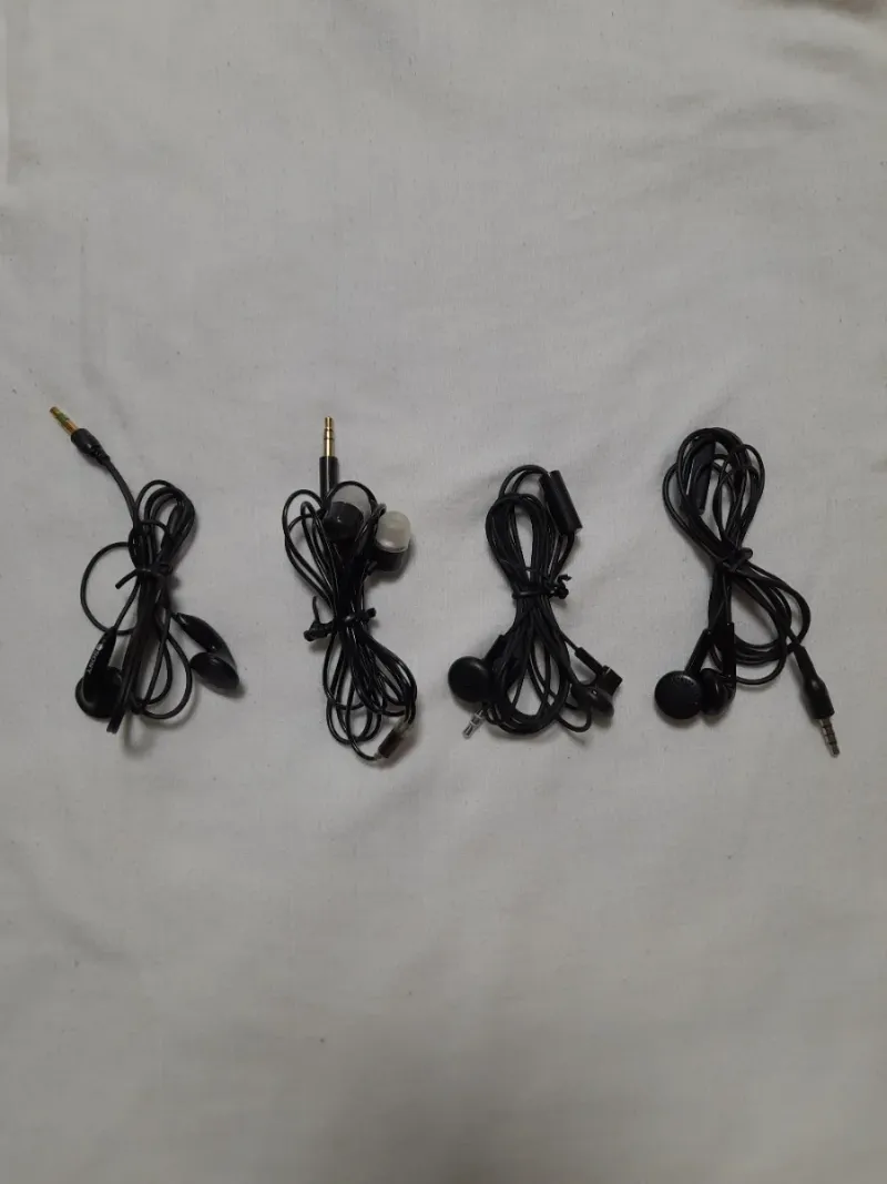 Lote Auriculares Varios