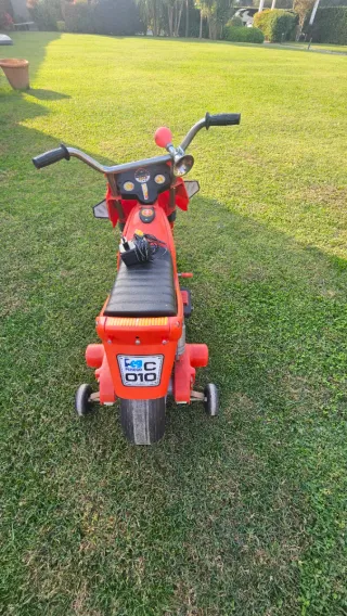 Moto Elettrica 12V Bambino Cobra Rossa Peg Perego