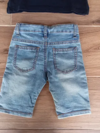 Conjunto polo y vaqueros cortos 3-4años